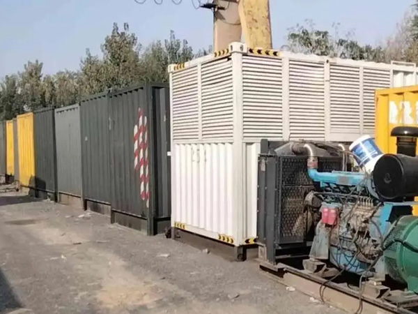 抚州200KW柴油发电机机组每小时油耗是多少?